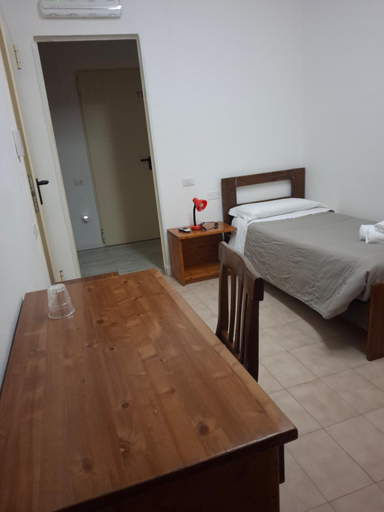 Bedroom 3, Hotel Soleo, Cagliari
