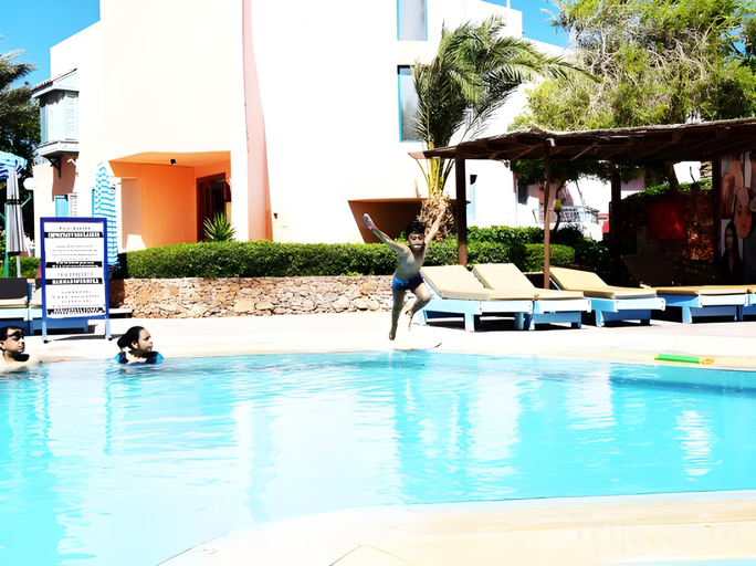 Sport & Beauty 2, New Eagles Downtown Zahabia Resort & Aqua Park, Al-Ghurdaqah