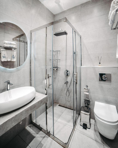 Bathroom 5, Port Marine Hotel By HOLLYWOOD, Baku