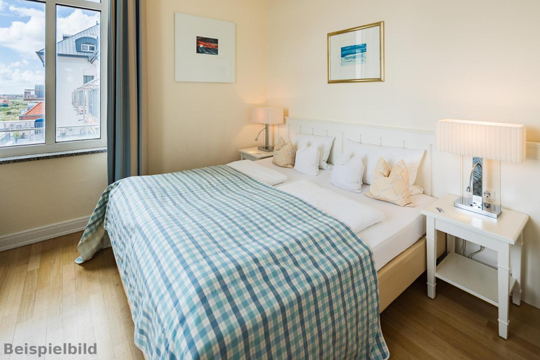 Bedroom 2, Strandhotel Kurhaus Juist, Aurich