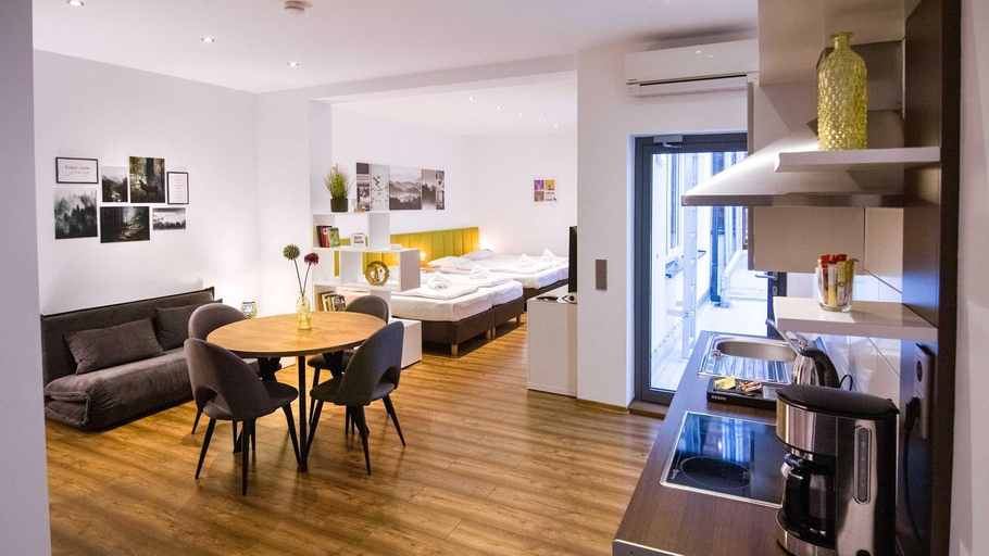 Others 5, Hirsch Hotel Hanau, Main-Kinzig-Kreis