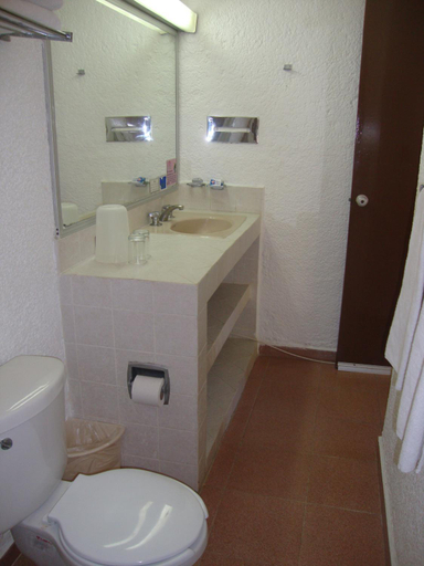 Bathroom 3, Sands Acapulco Hotel & Bungalows, Acapulco de Juárez