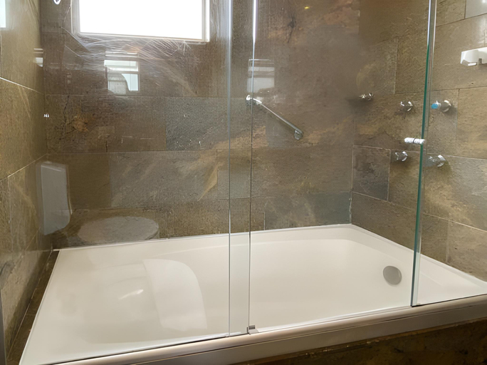 Bathroom 5, Lancaster Hotel by Castelo Itaipava, Curitiba