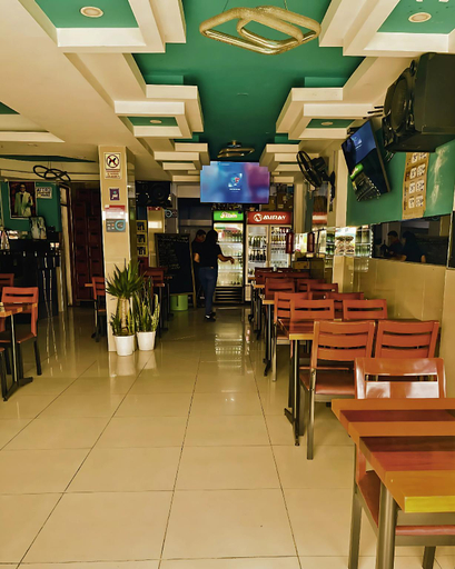 Food & Drinks 2, Visita Lima con excelente ubicación "Hostal Paris", Lima