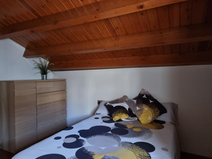 Bedroom 3, Hotel Rural L'Ortiga Blanca, Girona