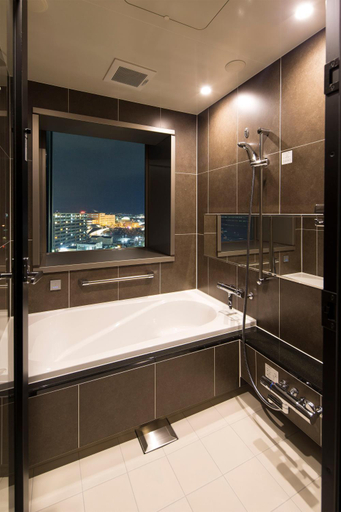 Bathroom 4, Hotel Granbinario Komatsu, Komatsu