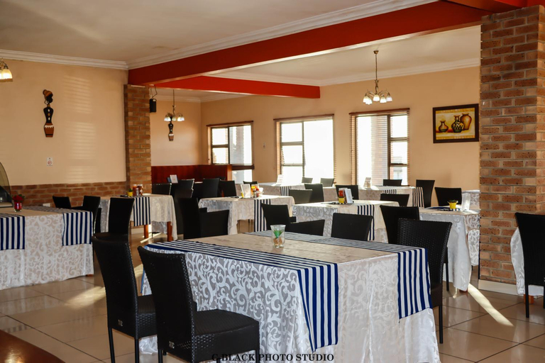 Food & Drinks 2, Meet Mekaar Resorts - Nquthu Hotel, Umzinyathi
