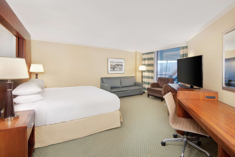 Bedroom 3, DoubleTree by Hilton Stamford, Fairfield
