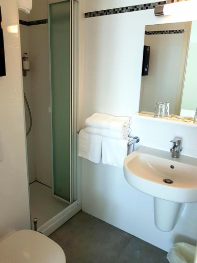 Bathroom 4, Motel de Porticcio, Corse-du-Sud