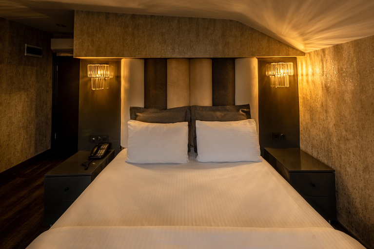 Room 4, Golden Dream Otel, Pendik