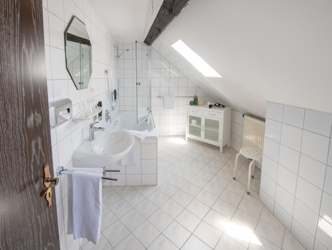 Bathroom 3, Stadthotel Patrizier, Schmalkalden-Meiningen