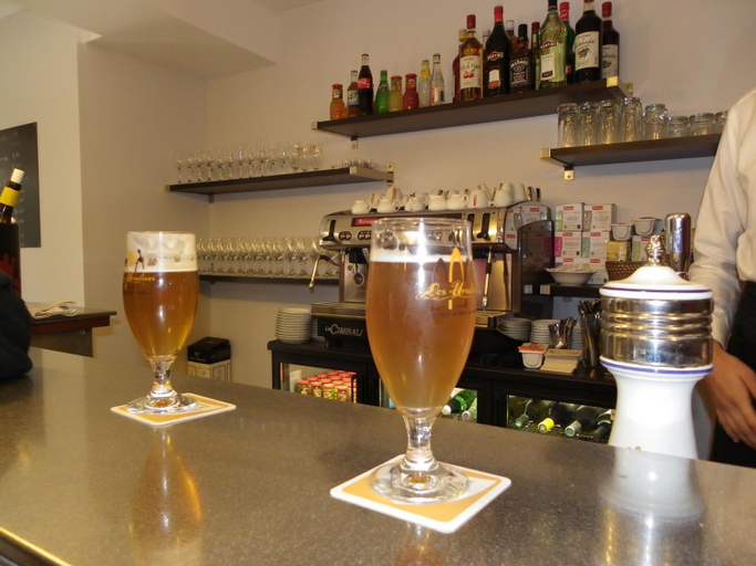 Food & Drinks 4, Comptoir et Dependances, Isère