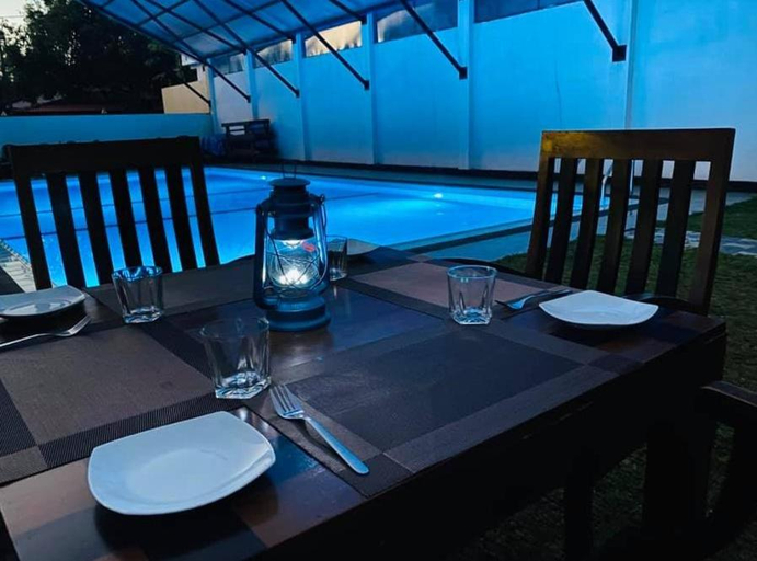 Food & Drinks 4, Blue Spring Hotel, Panadura