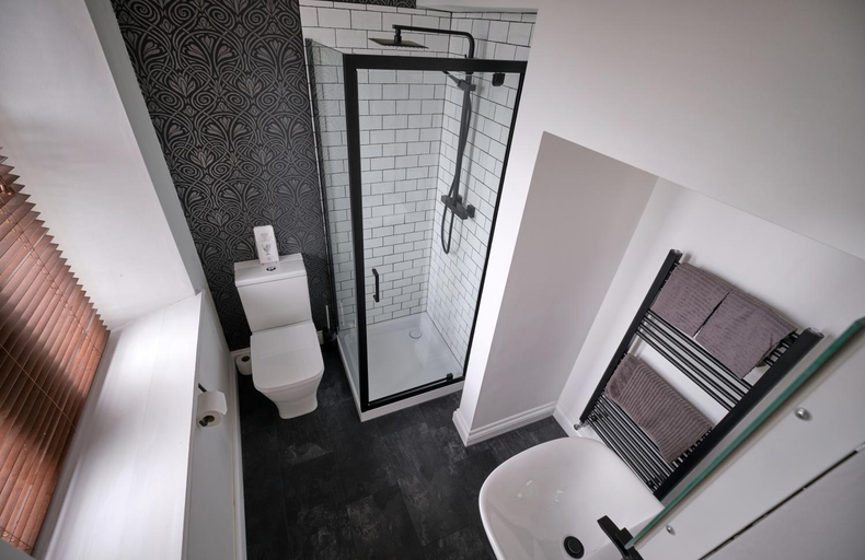 Bathroom 3, Beacon Crag, Cornwall