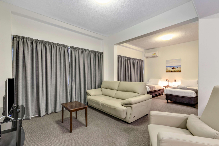 Others 5, Rockhampton Riverside Central Hotel, Rockhampton