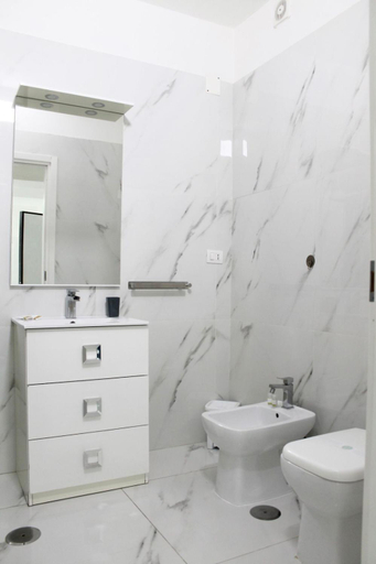 Others 5, B&B Central Rooms 137, Napoli