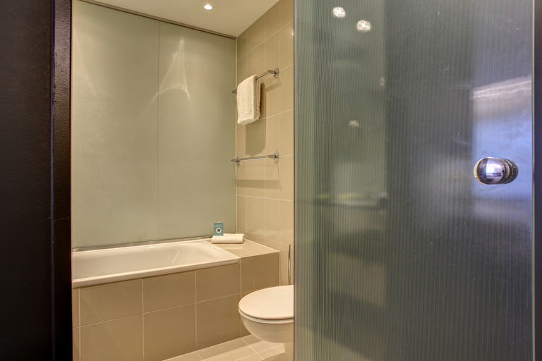 Bathroom 4, Centro Park Hotel Stuttgart, Trademark Collection , Esslingen