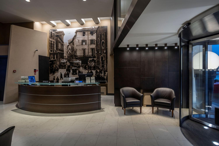 Public Area 2, Stadio Hotel, Piacenza