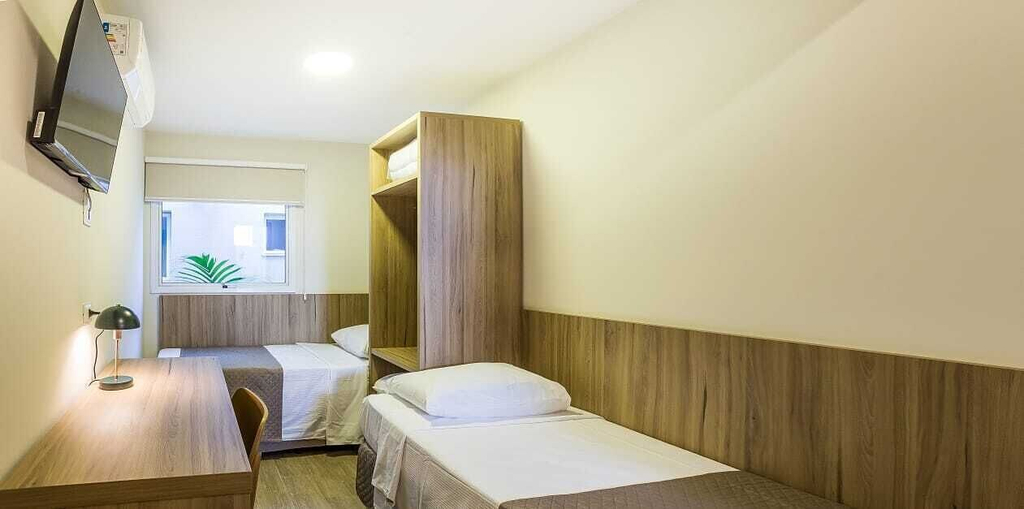 Room 4, Hotel Varsóvia Ltda, Londrina