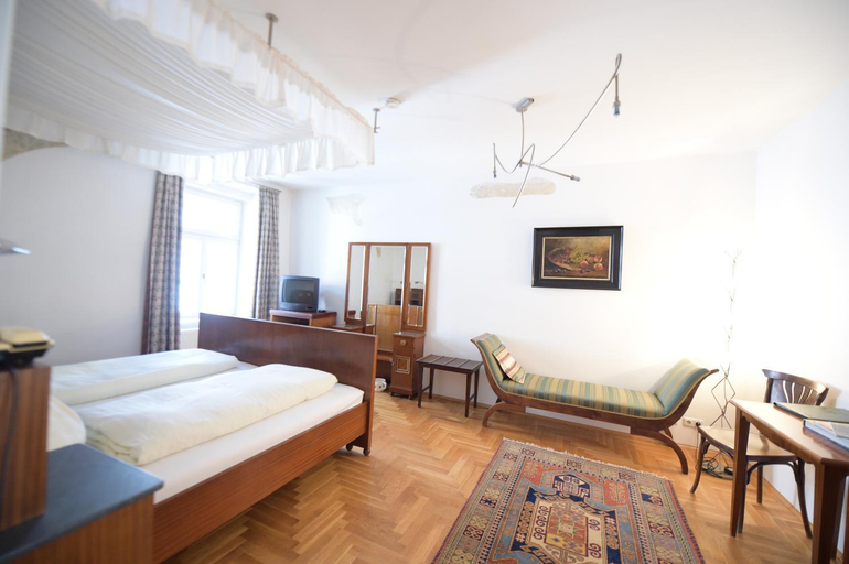 Bedroom 2, Hotel Post Karlon, Bruck-Mürzzuschlag