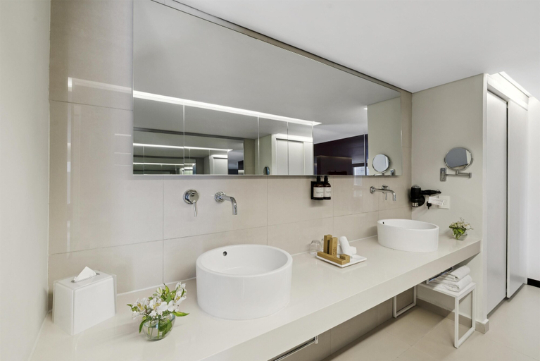 Bathroom 5, NH Collection Mexico City Reforma, Mexico City