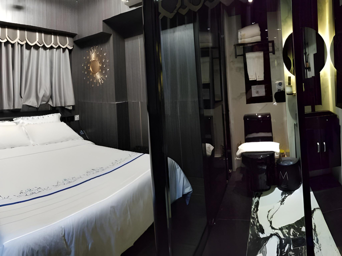 Bedroom 2, Star City Hotel, Kowloon