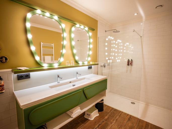 Bathroom 3, Plopsaland Theater Hotel, West-Vlaanderen