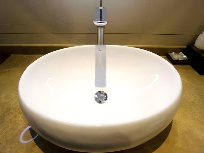 Bathroom 4, Lavande Hotel Shenzhen University City Subway Station Branch, Shenzhen