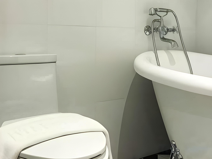 Bathroom 5, The Raintree Hotel, Muang Chiang Mai
