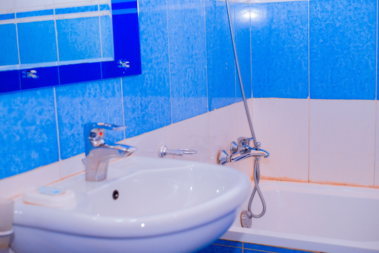 Bathroom 4, Nyumbani Downtown Cottages, Nyarugenge