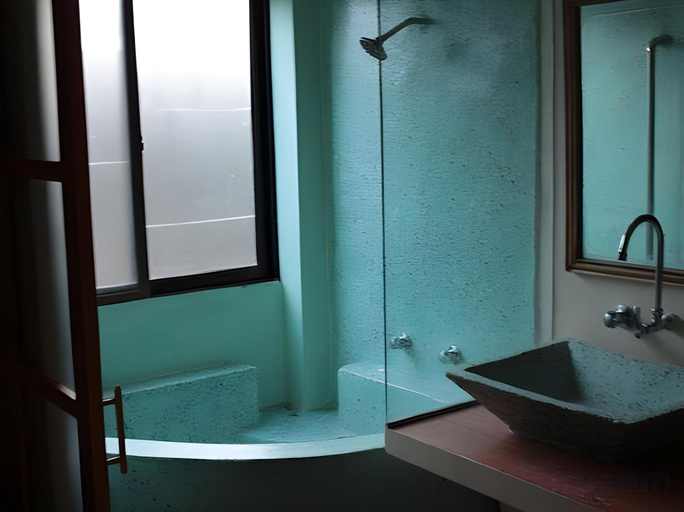 Bathroom 5, Naga Angkor Hotel, Siem Reap