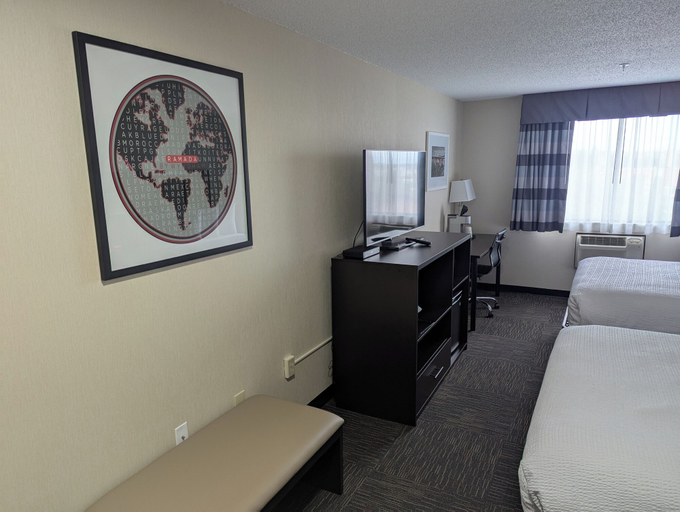 Bedroom 3, Ramada by Wyndham Saskatoon, Division No. 11