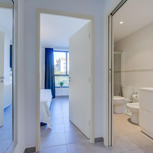 Room 5, Appartement Liberation 2, Alpes-Maritimes