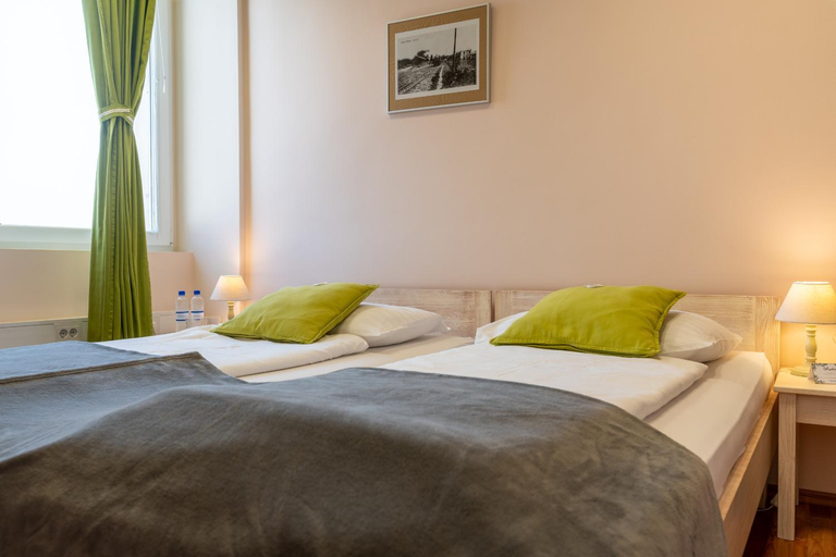 Bedroom 3, Hotel Stara sola - Oleander Resort, Piran