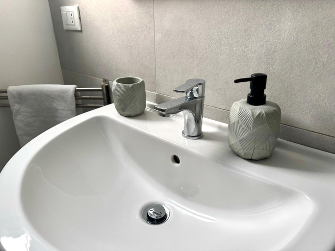 Bathroom 2, Villa Greif Pineta Apartment, Udine