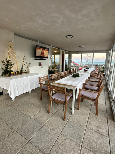 Food & Drinks 2, Halta Pescarus Accommodation, 23 August