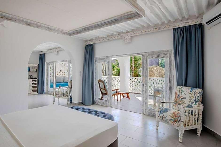 Bedroom 3, The Sands at Chale Island Hotel, Msambweni