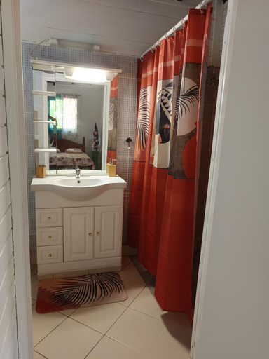 Bathroom 4, L'ASETA Paradise, Grand-Bourg