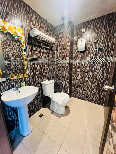 Bathroom 3, K Garden Hotel Sungai Petani, Kuala Muda