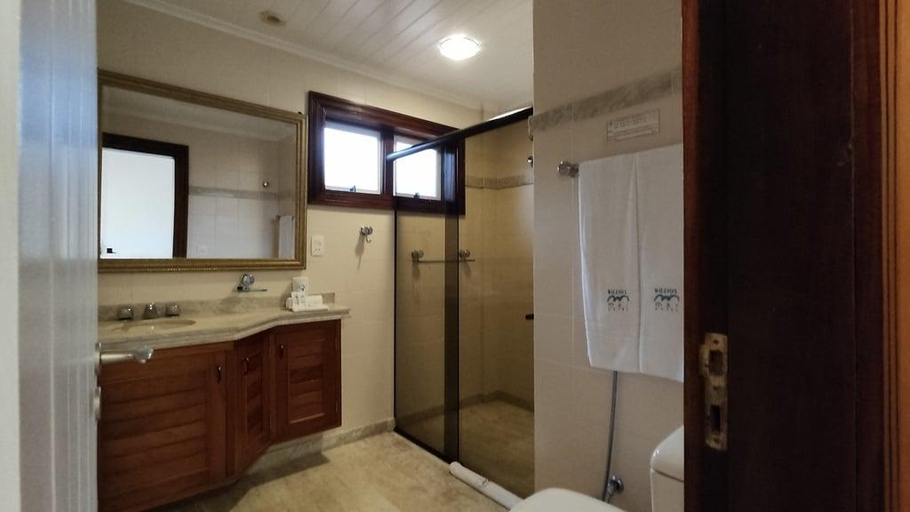 Bathroom 3, Buzios Mar Hotel, Armação dos Búzios