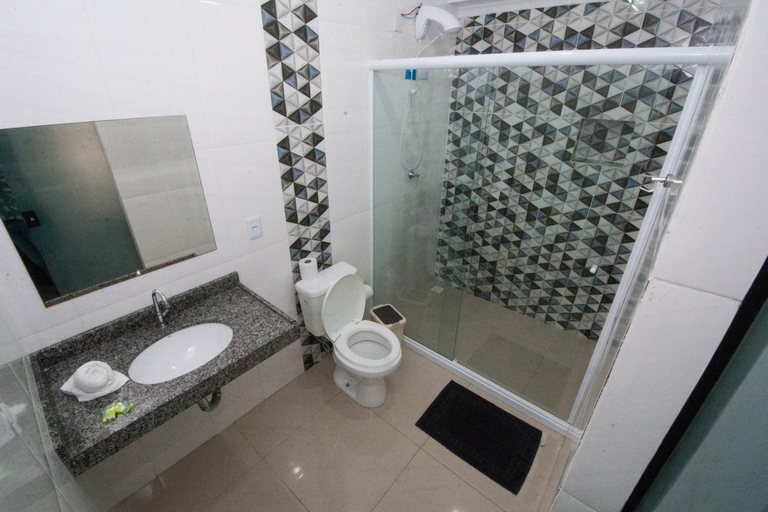 Bathroom 3, Hotel Engenho, Penha
