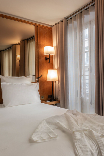 Bedroom 2, Villa Madame, Paris