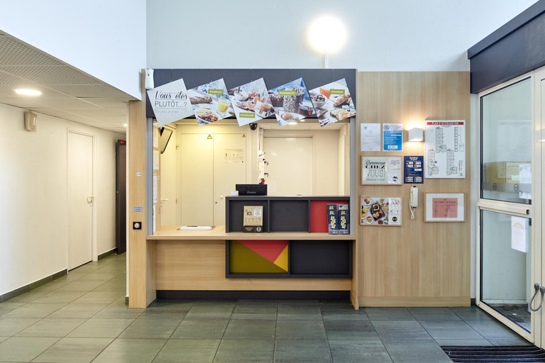Public Area 2, B&B HOTEL Evry Lisses 2, Essonne