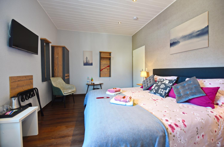 Bedroom 3, Hotel Wappenhof, Goslar