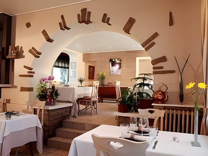 Food & Drinks 3, Logis Burnel Et La Cle Des Champs, Vosges