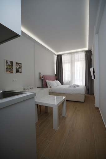 Room 2, Tip Top Suites, Attica