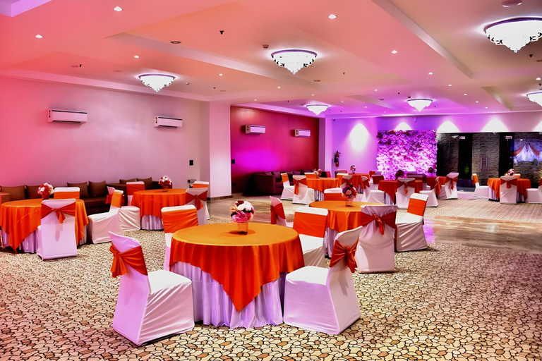 Food & Drinks 3, Hotel The Golf, Lucknow