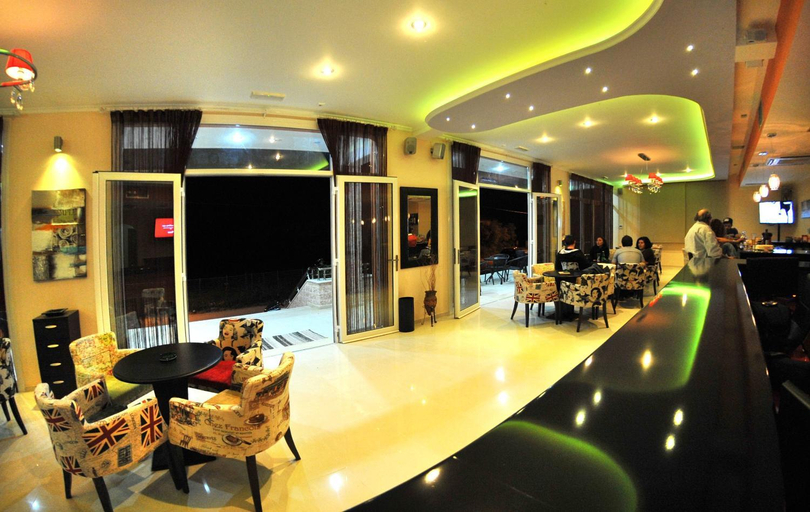 Food & Drinks, Dionysos Luxury Apartments, Ionian Islands