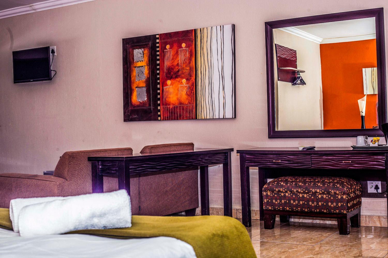 Bedroom 3, Coyotes Hotel & Conference Centre, Ehlanzeni
