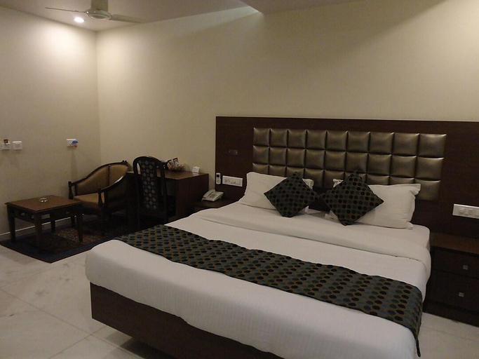 Bedroom 3, The Majestic Manor, Nagpur